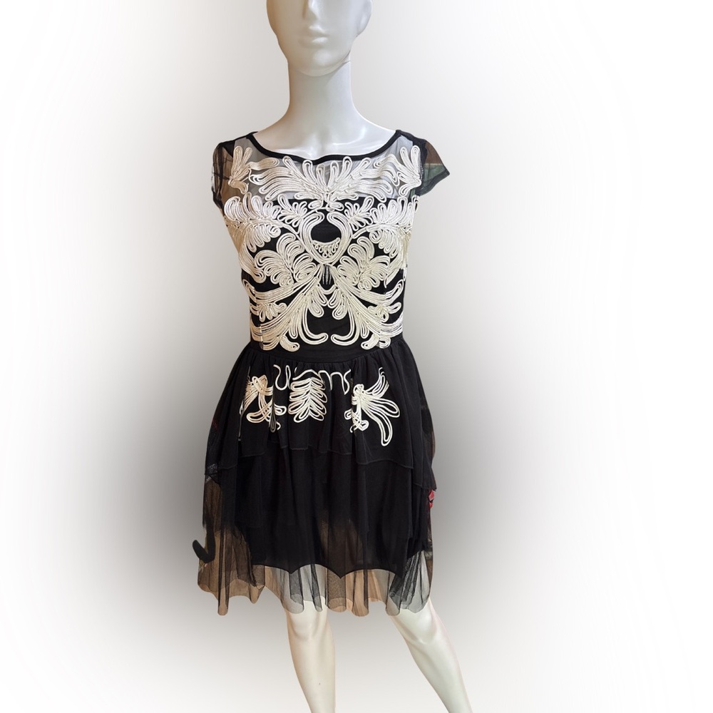 NWOT Embroidered, Elegant LBD, Fits S/M